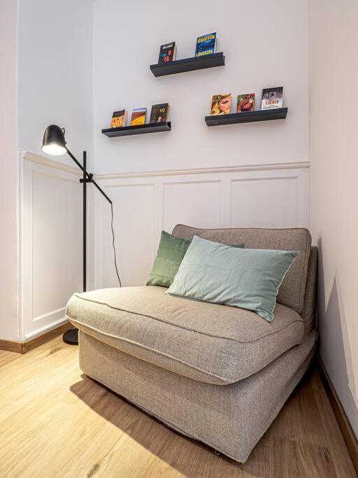 Mexicopo Apartment With Garage Budapest Luaran gambar